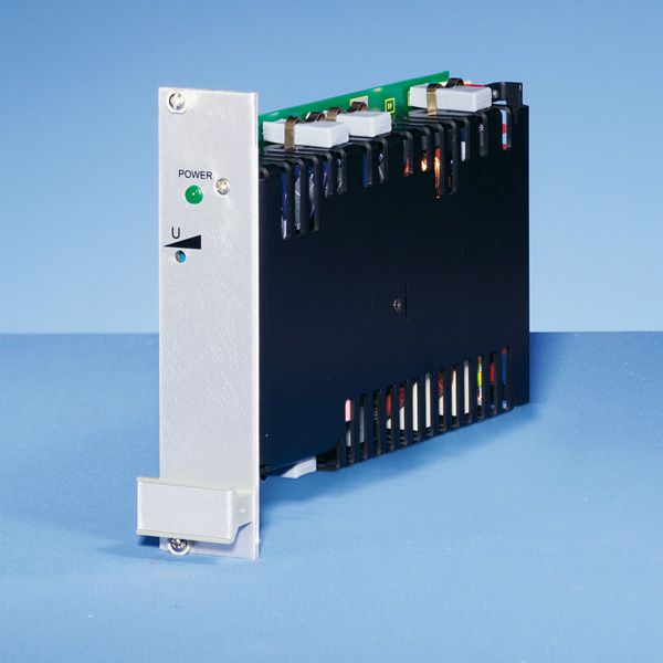 MAX UR maxpower 19" Netzgerät 4.5...17 VDC/5.9A