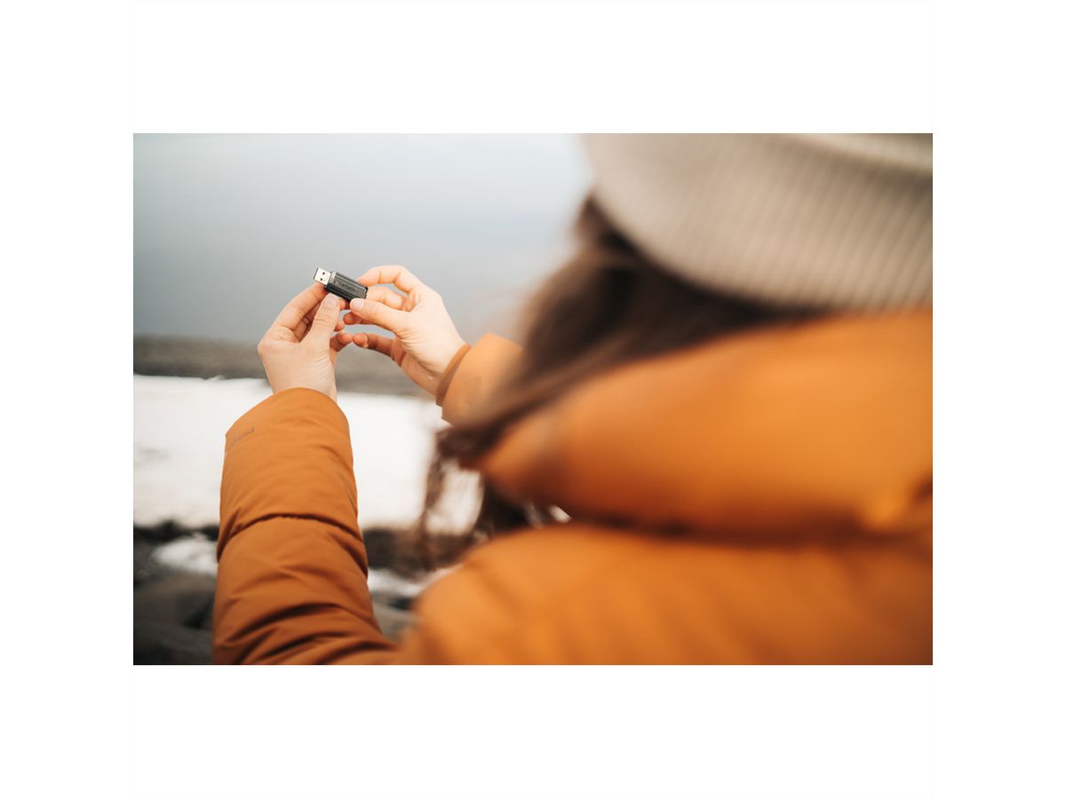 Verbatim Pin Stripe USB 2.0 16GB