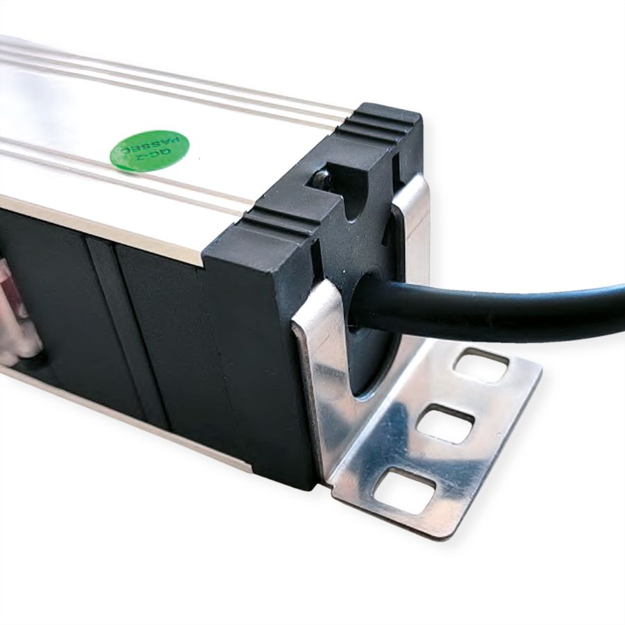 VALUE 19-Zoll-Steckdosenleiste 7fach mit Überlastschutz, 1 HE, Schutzkontakt-Stecker, 2,8 m
