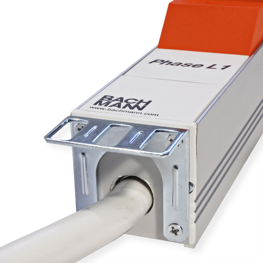 BACHMANN IT PDU ALU 1U 36x C13 6x disjoncteur CEE 3x32A rouge