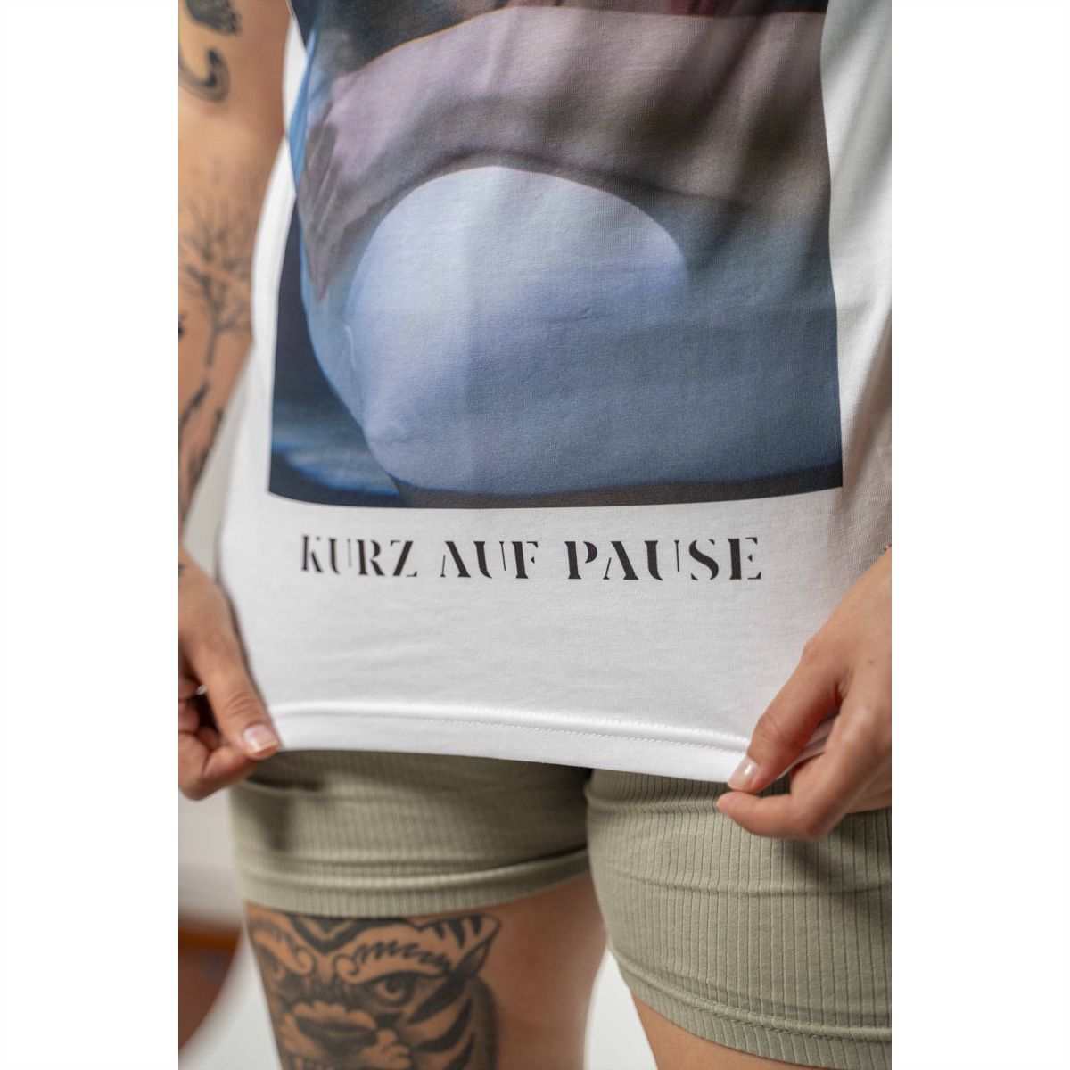 Kurz auf Stop Shirt weiss (Unisex), XS