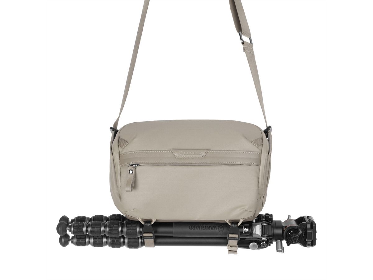 Vanguard VEO METRO S4L CM Schultertasche, creme, 4 Liter