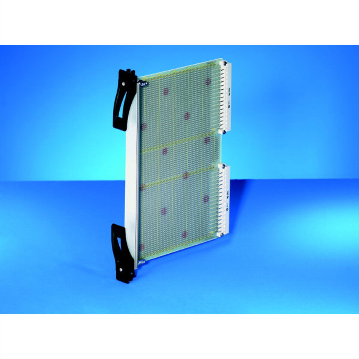 SCHROFF Plug-In Unit Face avant en U pour poignée XL, 6 U, 12 CV, 2,5 mm, alu, face vue anodisée, face d'appui conductrice