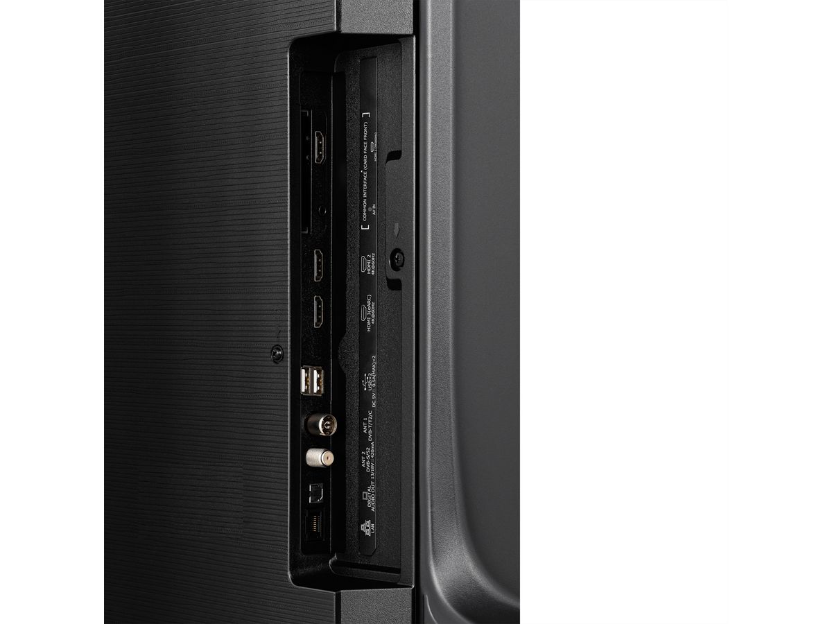 Hisense TV 43E7DS 43", QLED 4K, 60Hz, 300 Nits