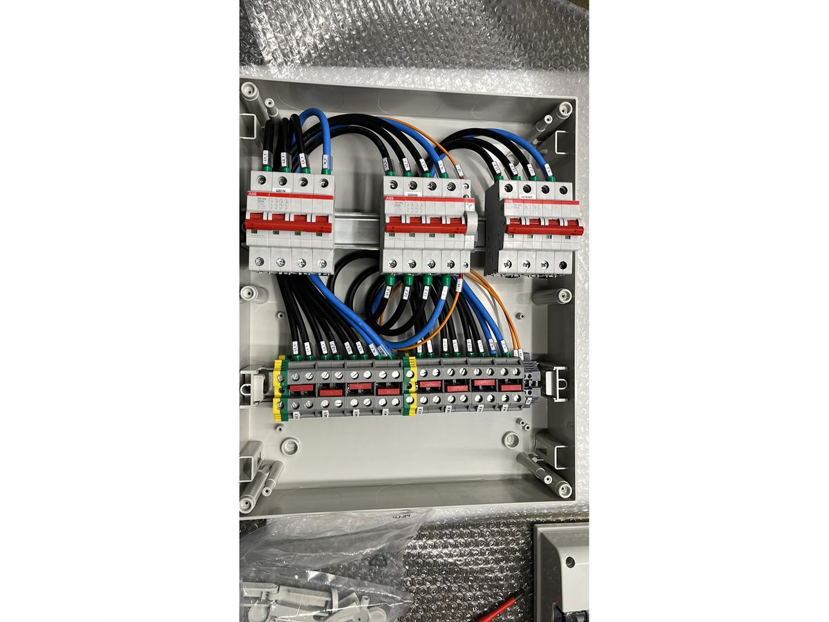 AEC UPS Zubehör Externer Wartungsbypass 3-3 Ph max. 40kVA / 63A