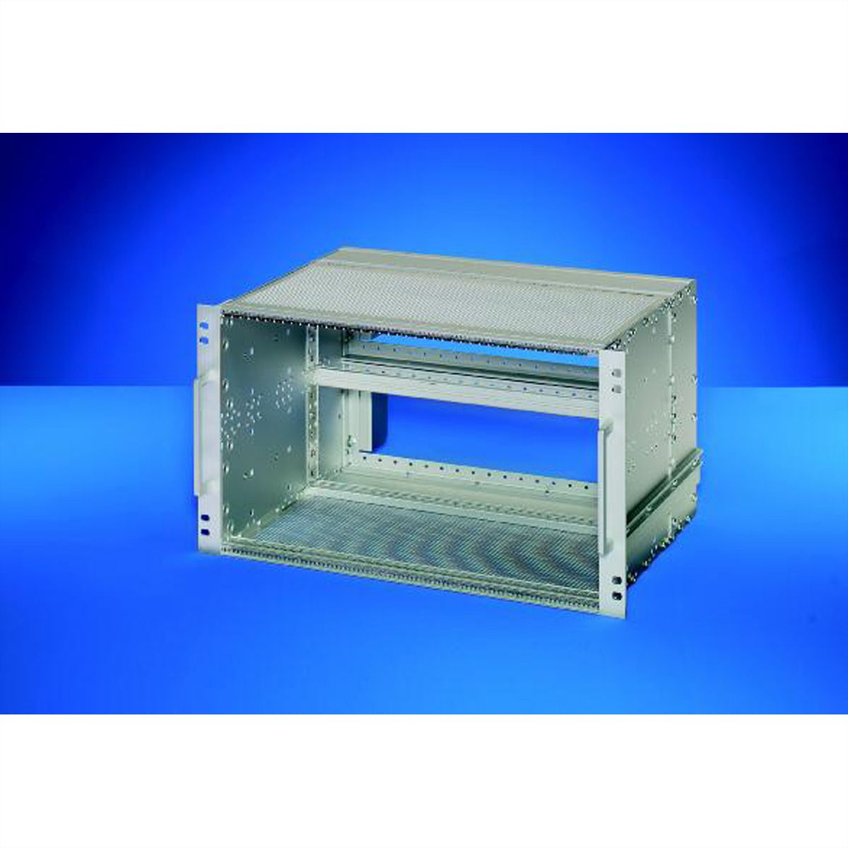 SCHROFF EuropacPRO 19" Kit bac à cartes pour le ferroviaire, blindé, SNCF, 3 U, 36 CV, 320 mm