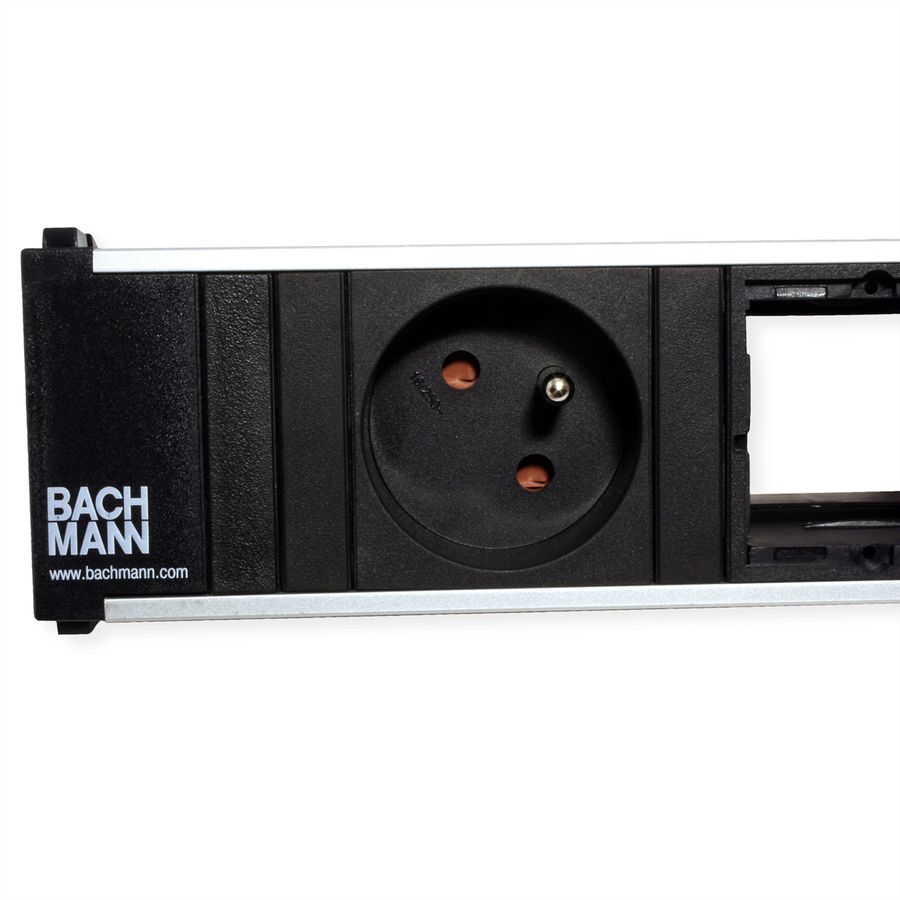 BACHMANN CONI 1 prise UTE (France), 2 modules libres